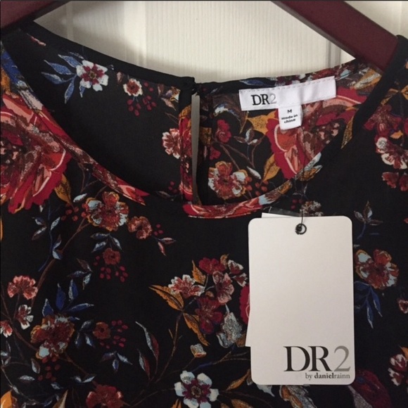 DR2 Black Floral Blouse Size Medium - Picture 2 of 7